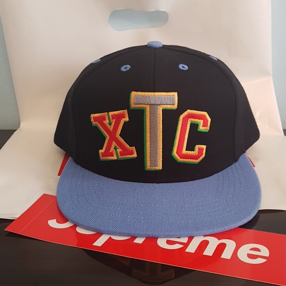 Supreme Ecstasy 6-panel SS/18